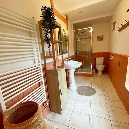 Дом отдыха En Pierre Du Xixe Avec Jardin En Poitou - Fr-1-381-636 Nueil-sous-Faye