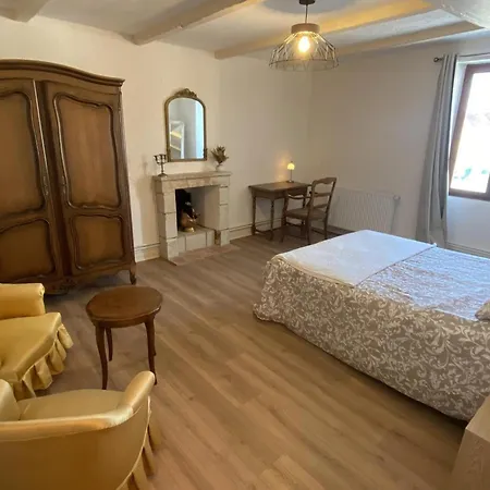 Дом отдыха En Pierre Du Xixe Avec Jardin En Poitou - Fr-1-381-636