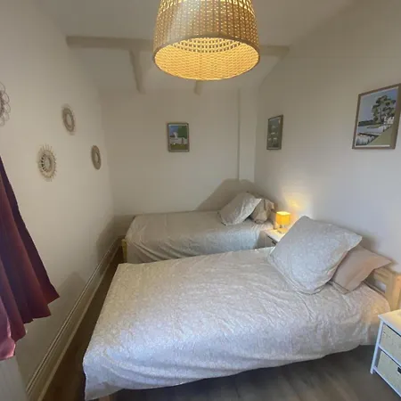 Дом отдыха En Pierre Du Xixe Avec Jardin En Poitou - Fr-1-381-636 *